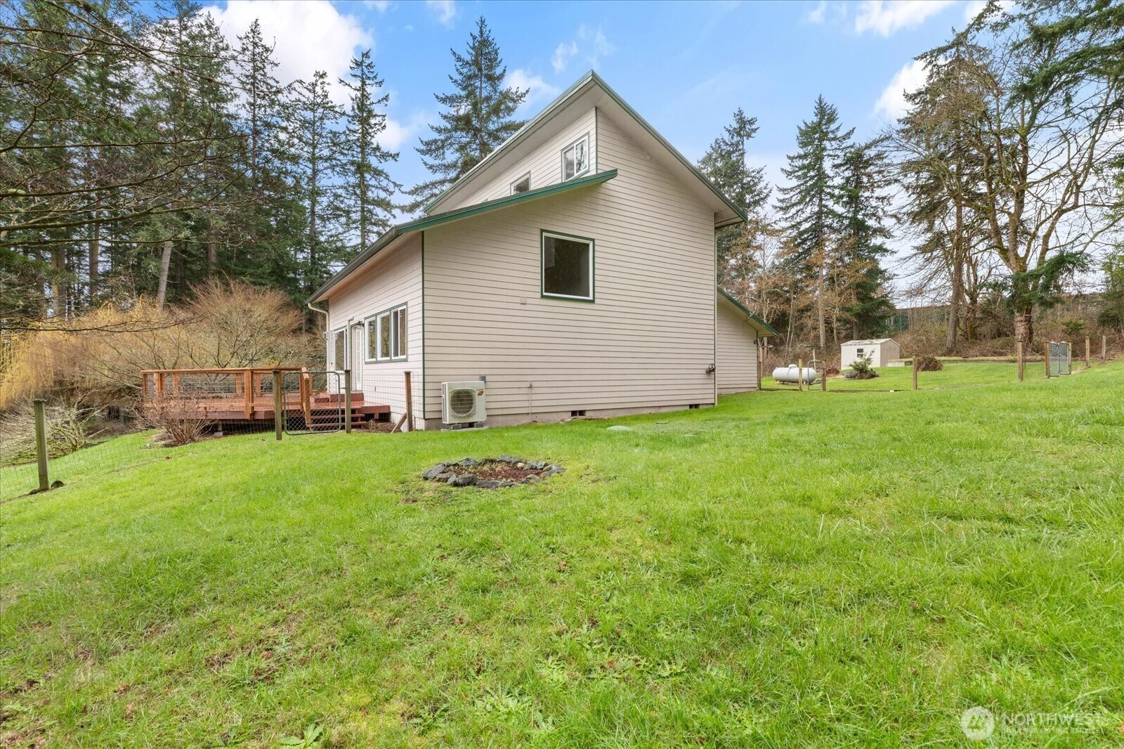 5296 Slocum Way , Freeland, WA 98249