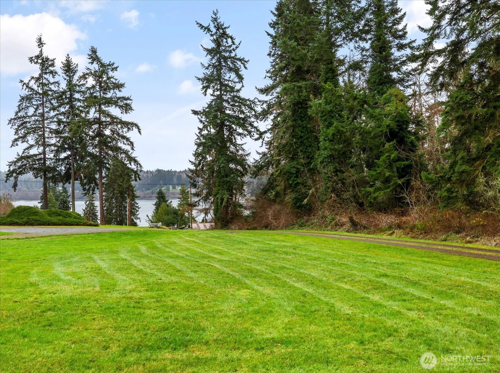 5296 Slocum Way , Freeland, WA 98249