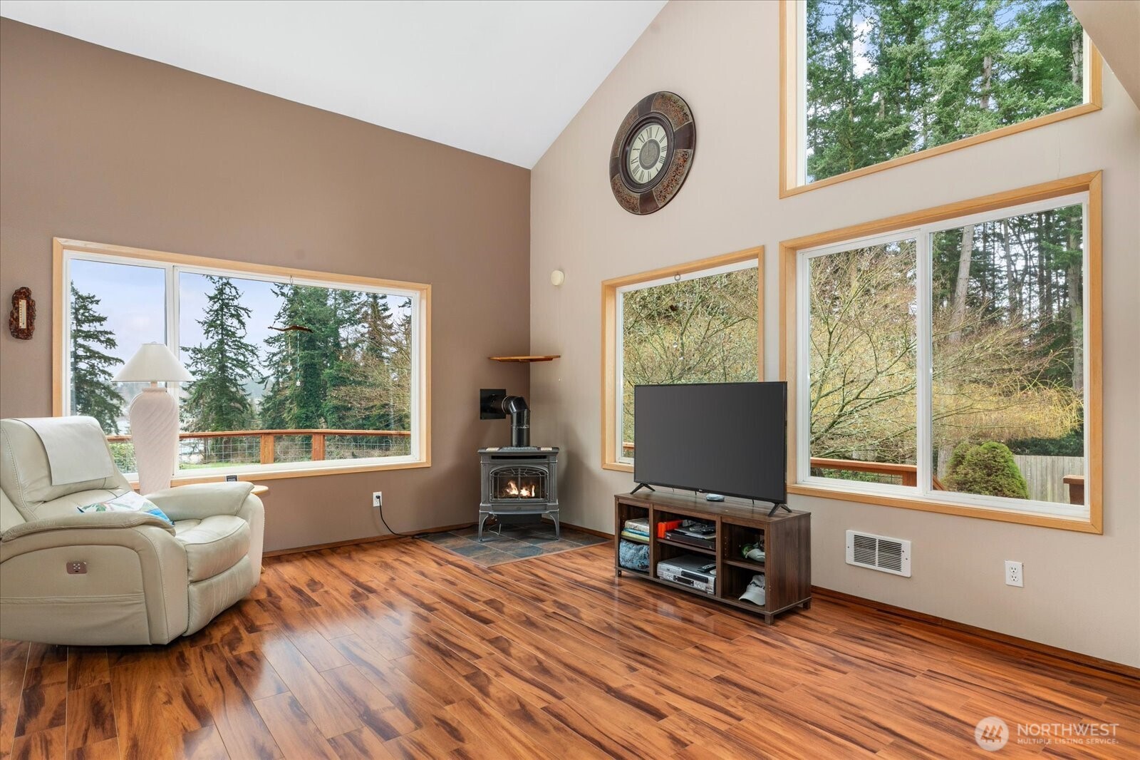 5296 Slocum Way , Freeland, WA 98249