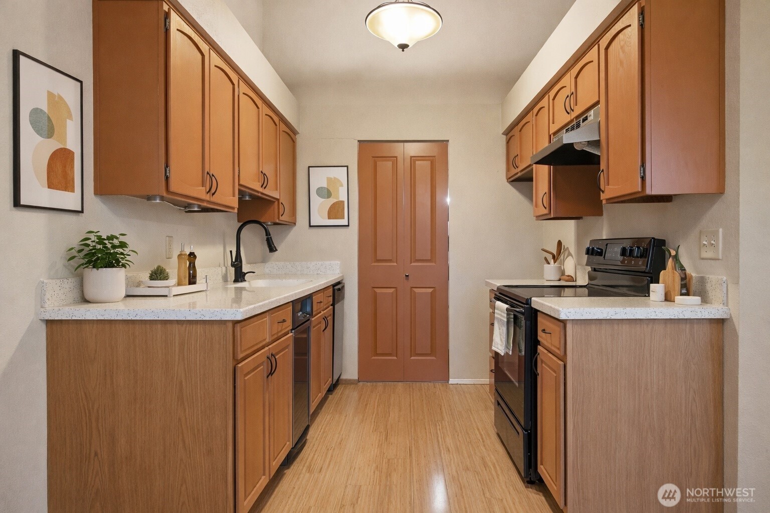 7322 N Skyview Lane #N 304, Tacoma, WA 98406