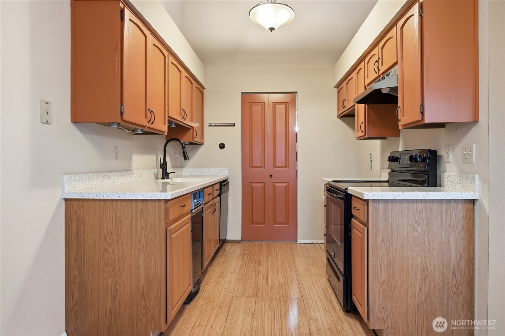 7322 N Skyview Lane #N 304, Tacoma, WA 98406