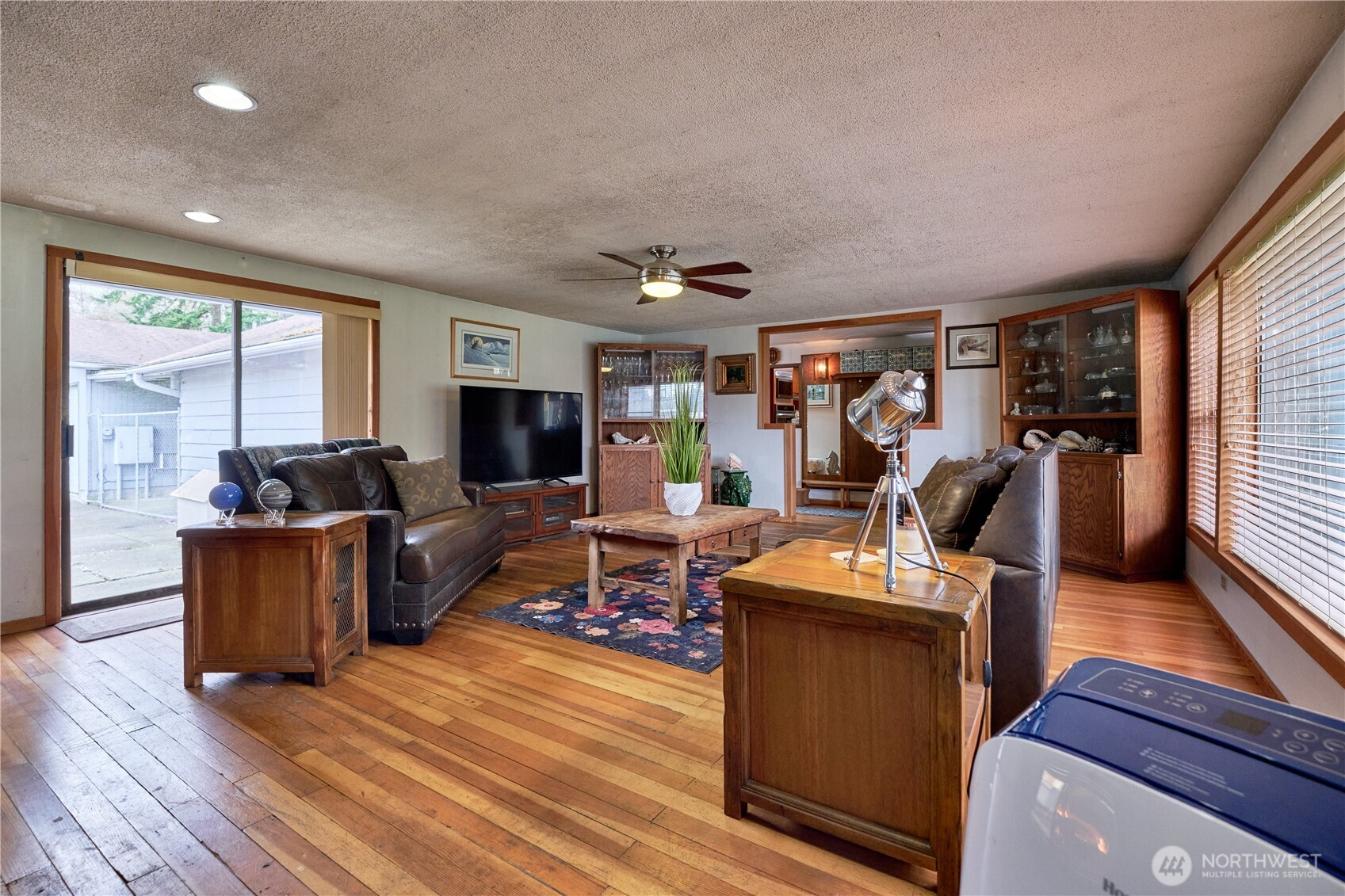 4064 Pipeline Road , Blaine, WA 98230-9745