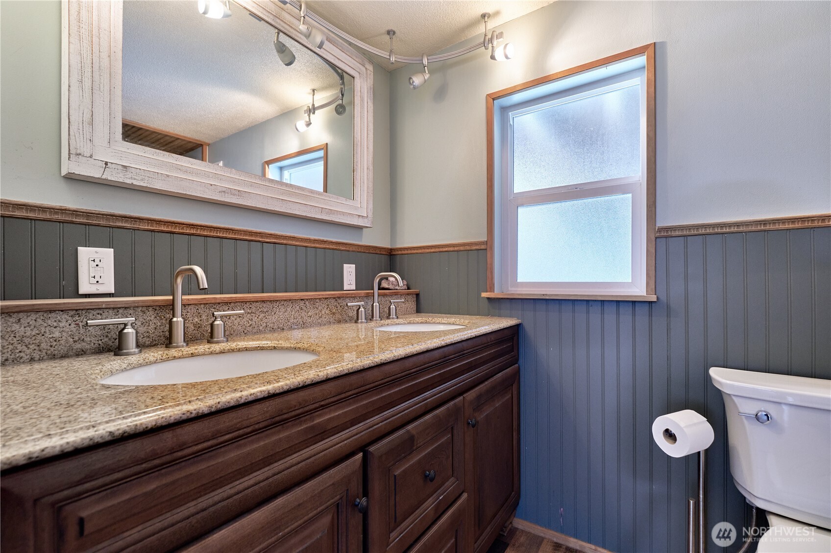 4064 Pipeline Road , Blaine, WA 98230-9745