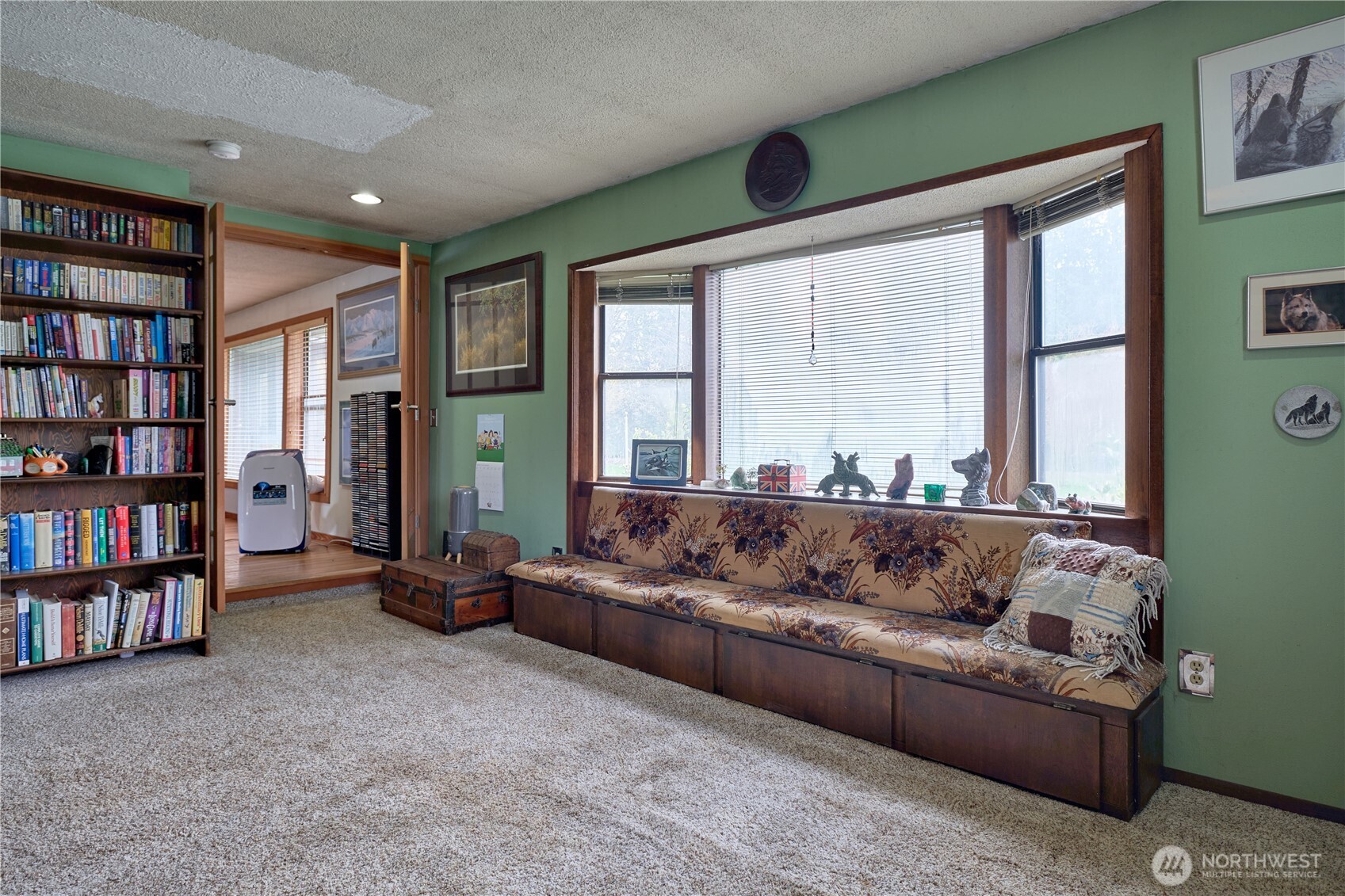 4064 Pipeline Road , Blaine, WA 98230-9745