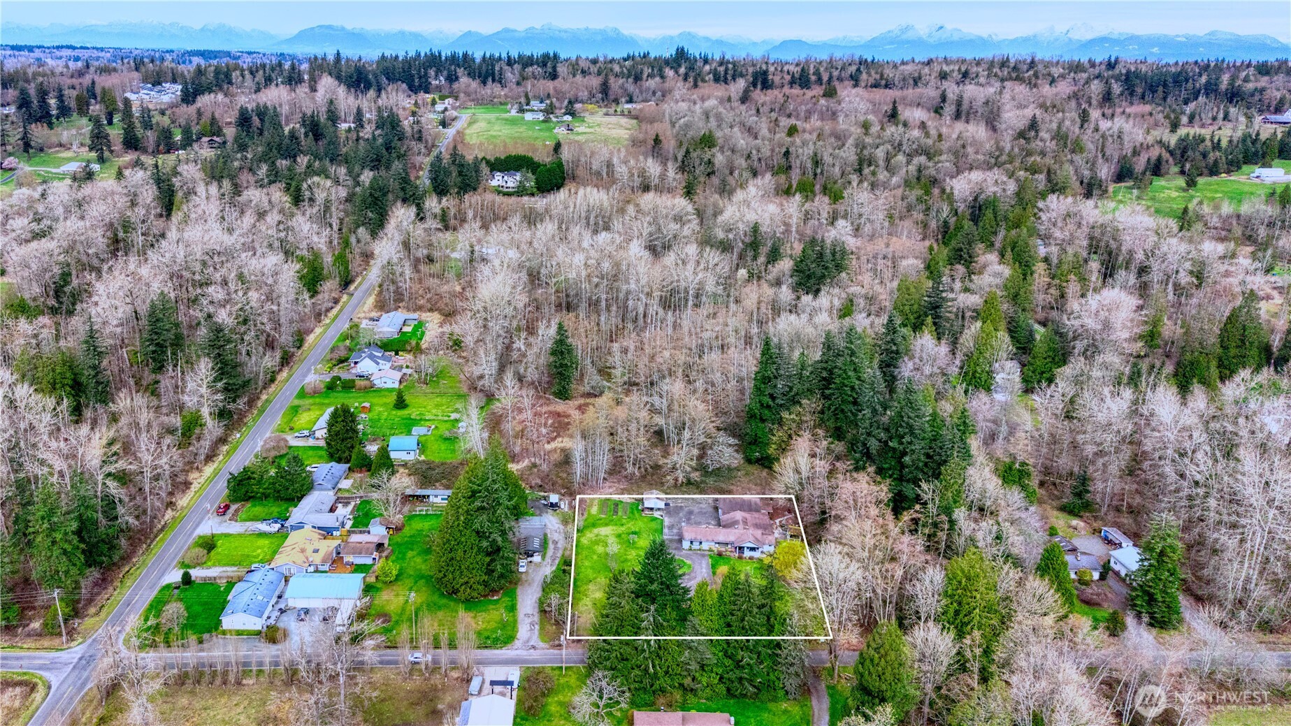 4064 Pipeline Road , Blaine, WA 98230-9745