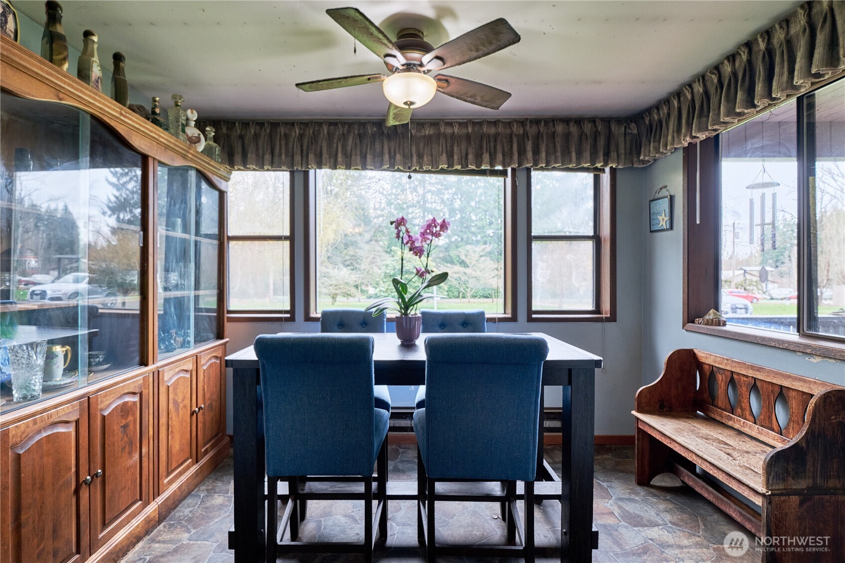 4064 Pipeline Road , Blaine, WA 98230-9745