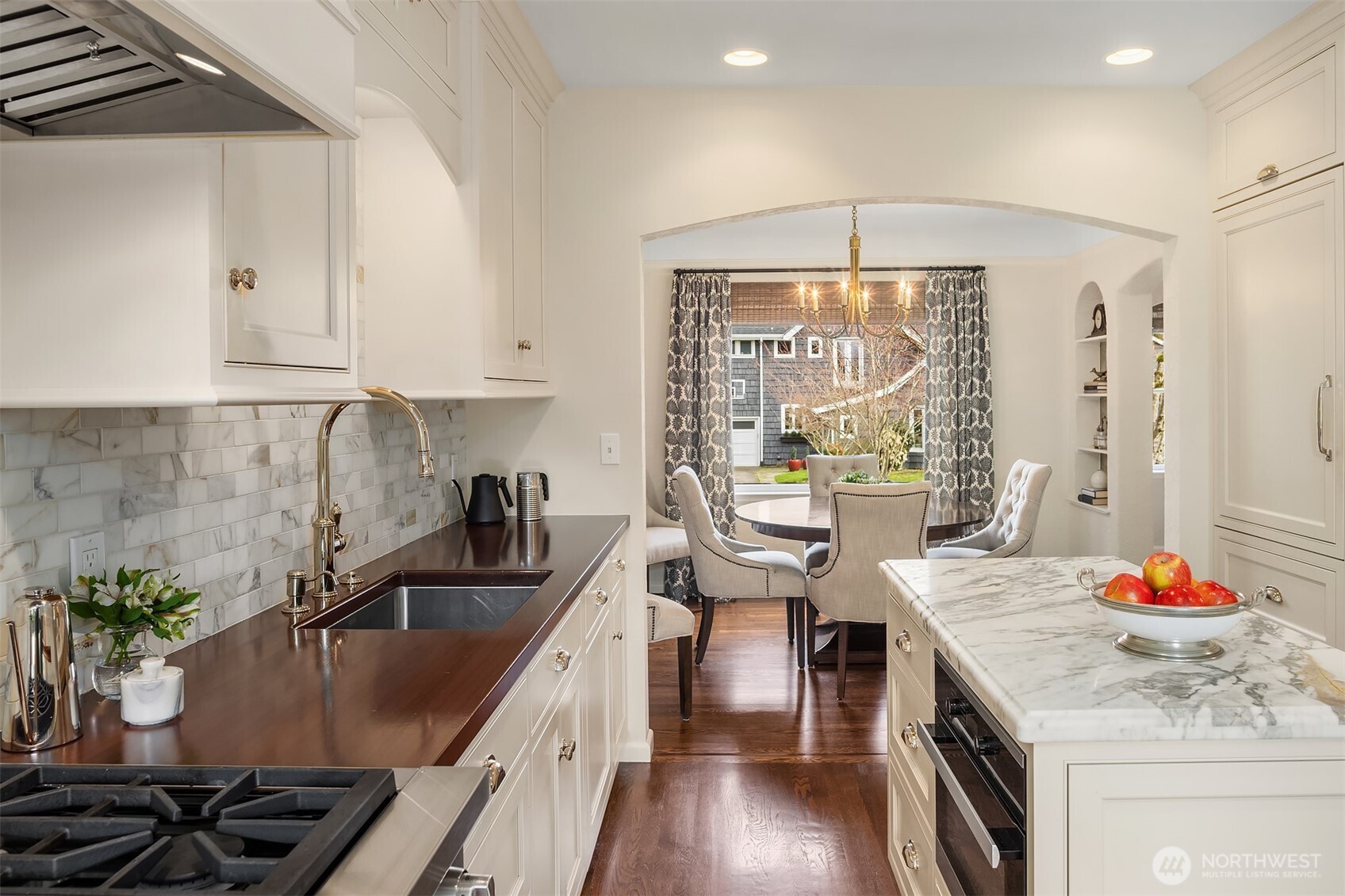 4737 46th Avenue NE, Seattle, WA 98105