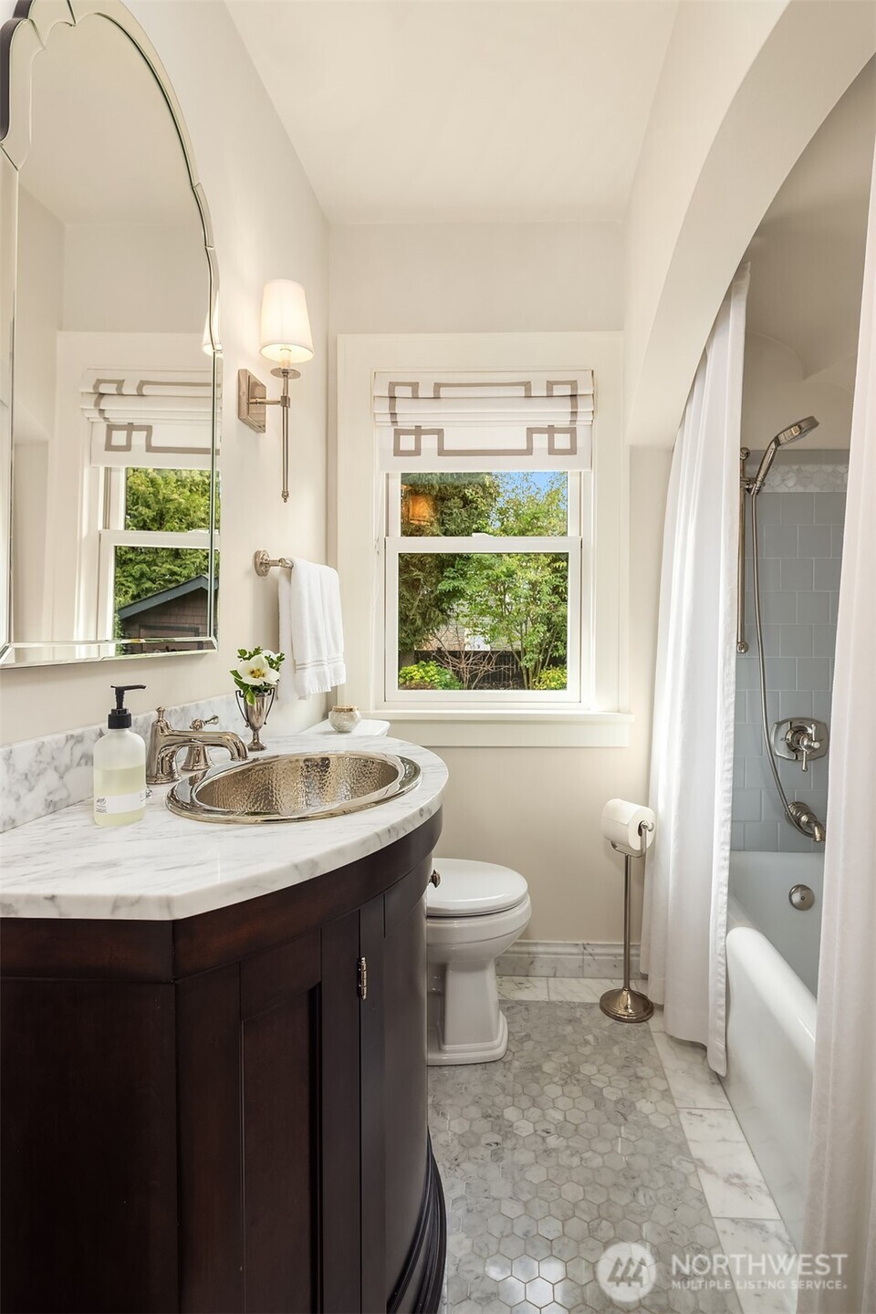 4737 46th Avenue NE, Seattle, WA 98105