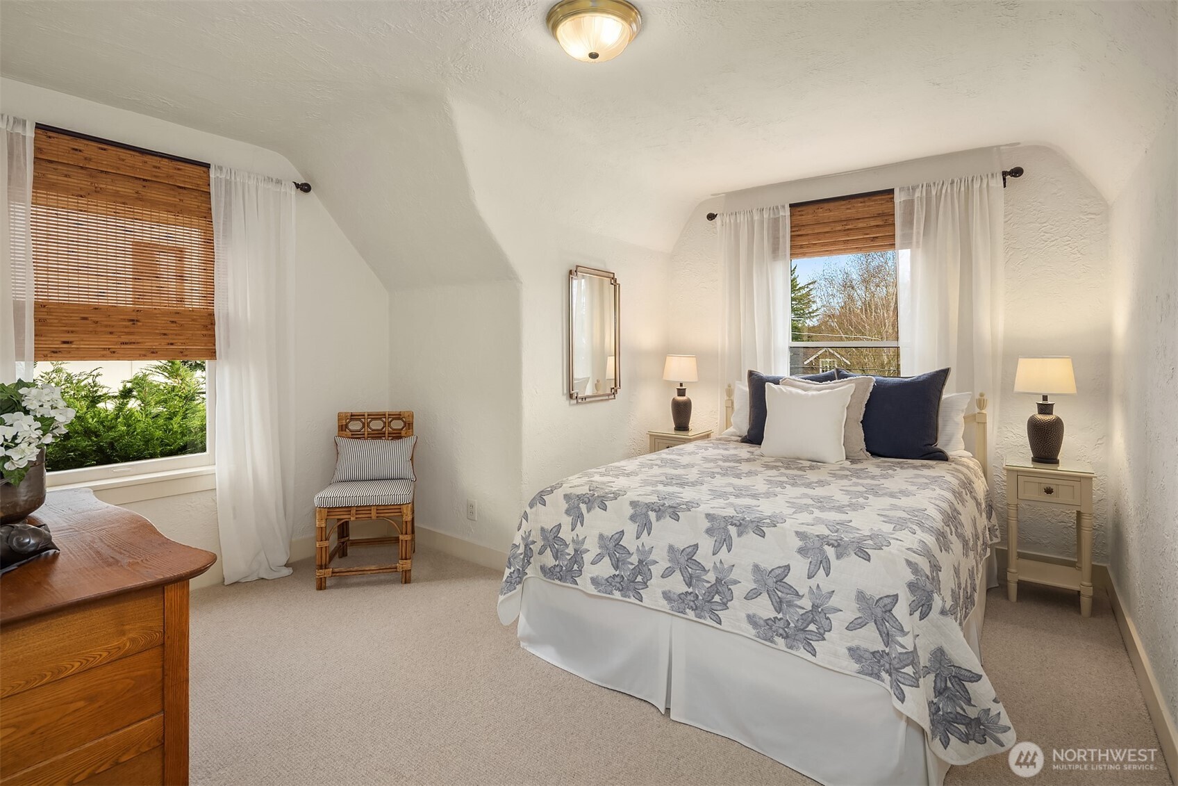 4737 46th Avenue NE, Seattle, WA 98105