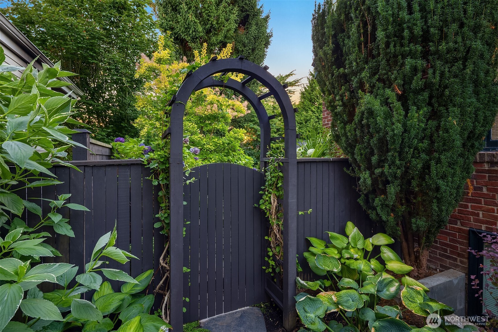 4737 46th Avenue NE, Seattle, WA 98105