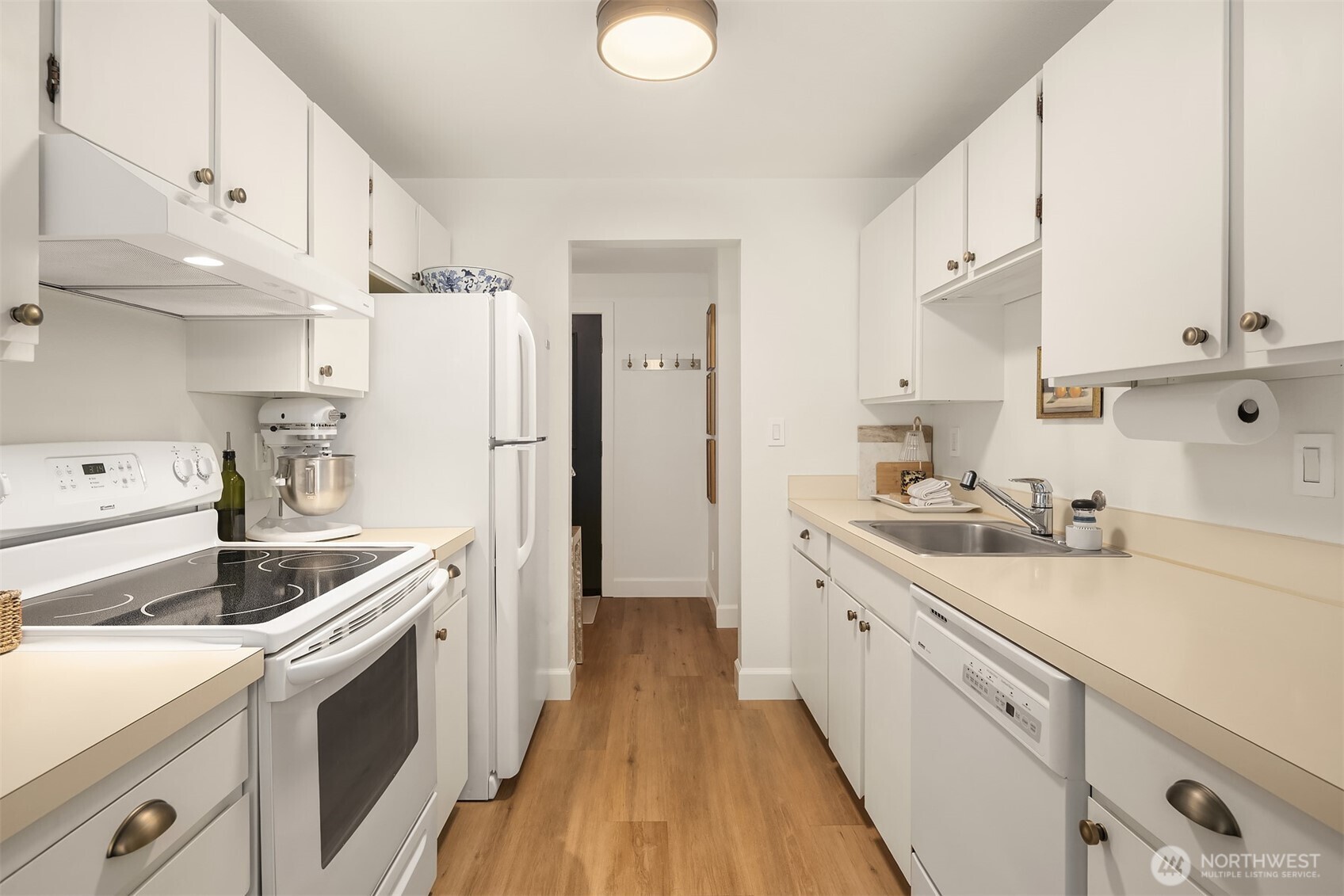 7021 Sand Point Way NE #B305, Seattle, WA 98115