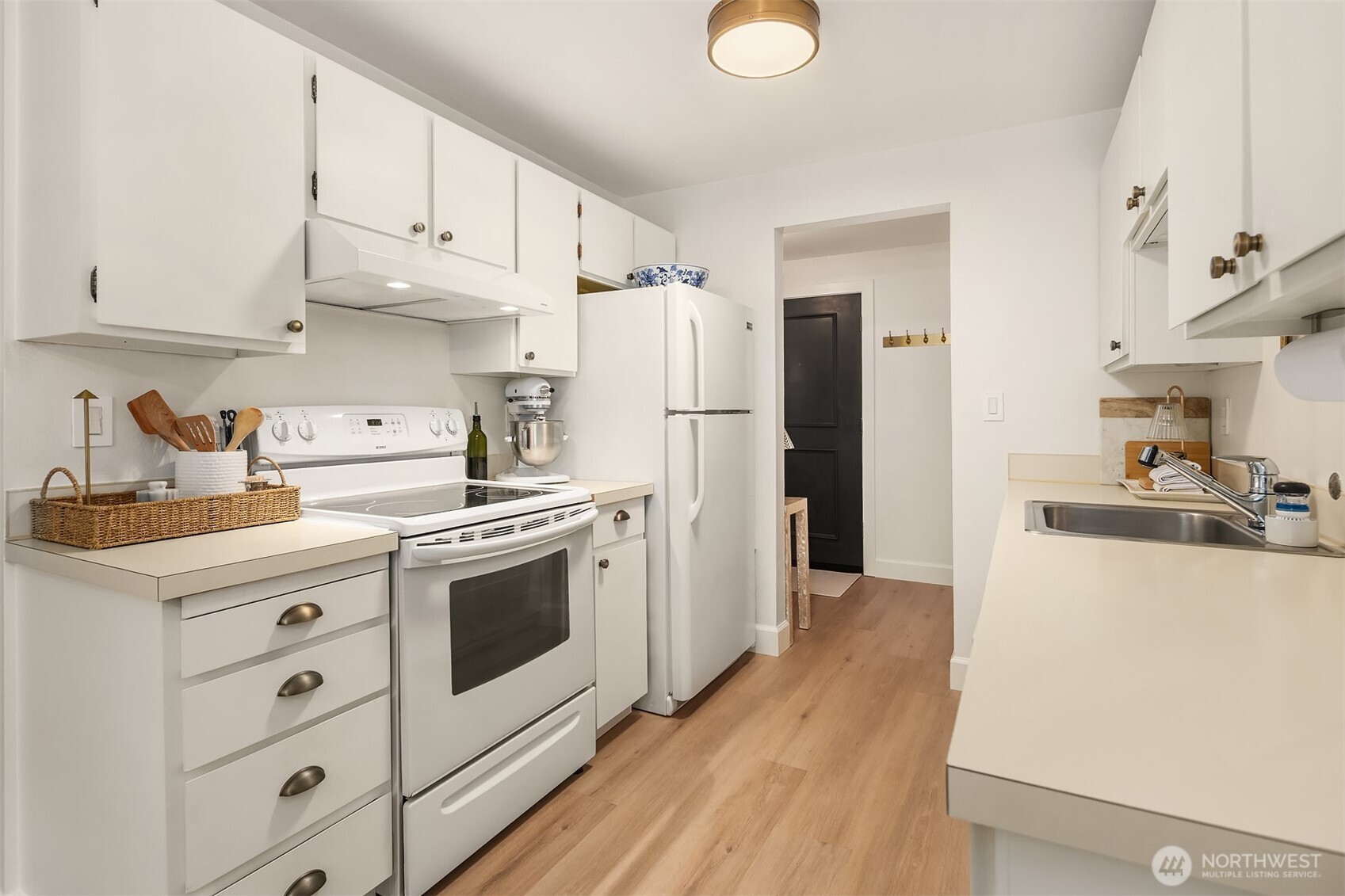 7021 Sand Point Way NE #B305, Seattle, WA 98115