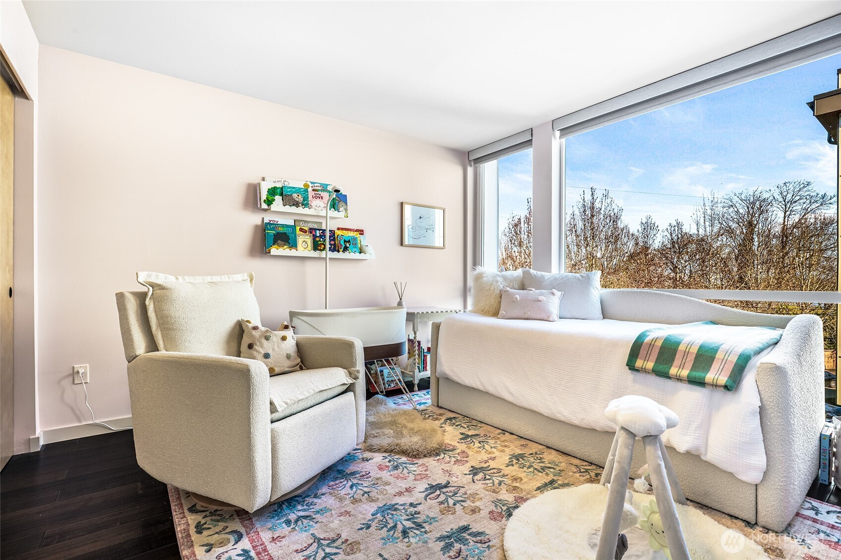 3220 Franklin Avenue E, Seattle, WA 98102