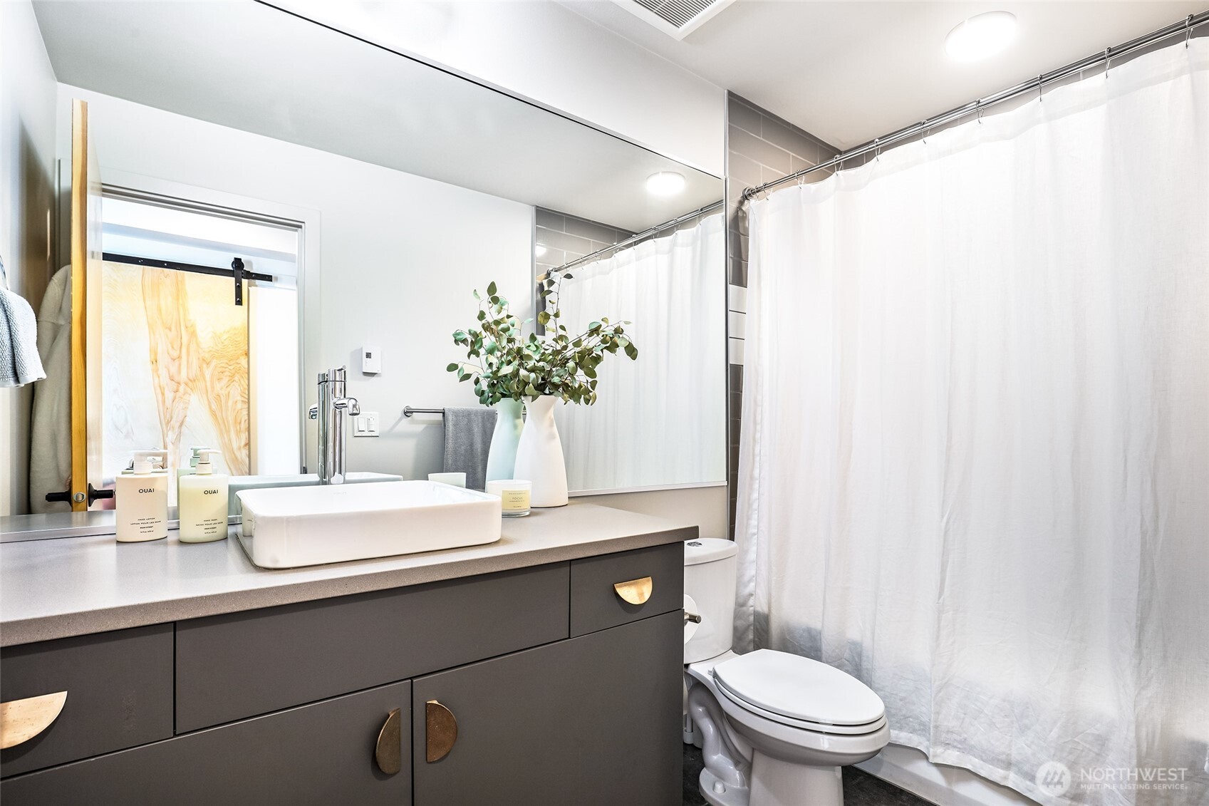 3220 Franklin Avenue E, Seattle, WA 98102