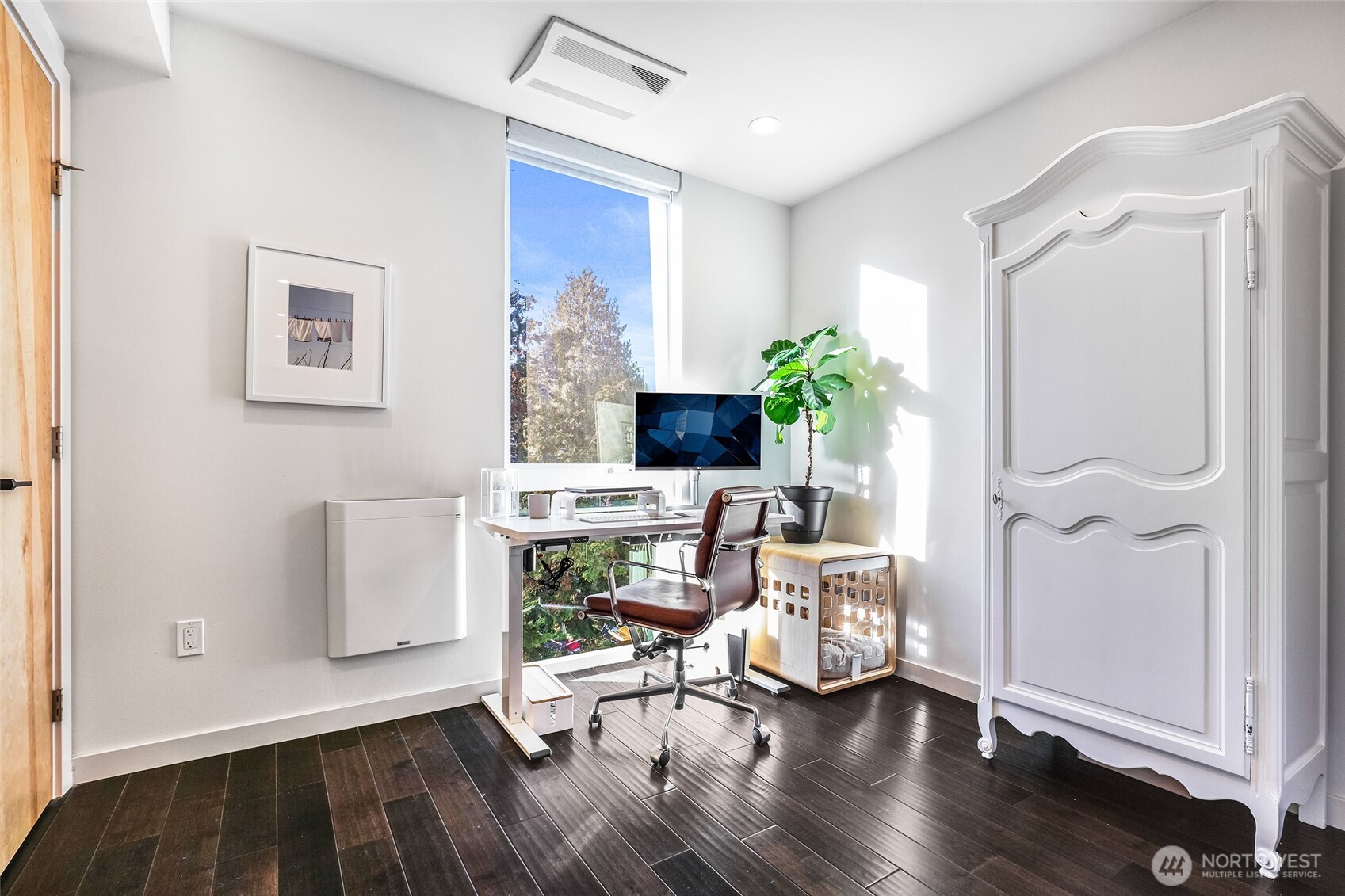 3220 Franklin Avenue E, Seattle, WA 98102