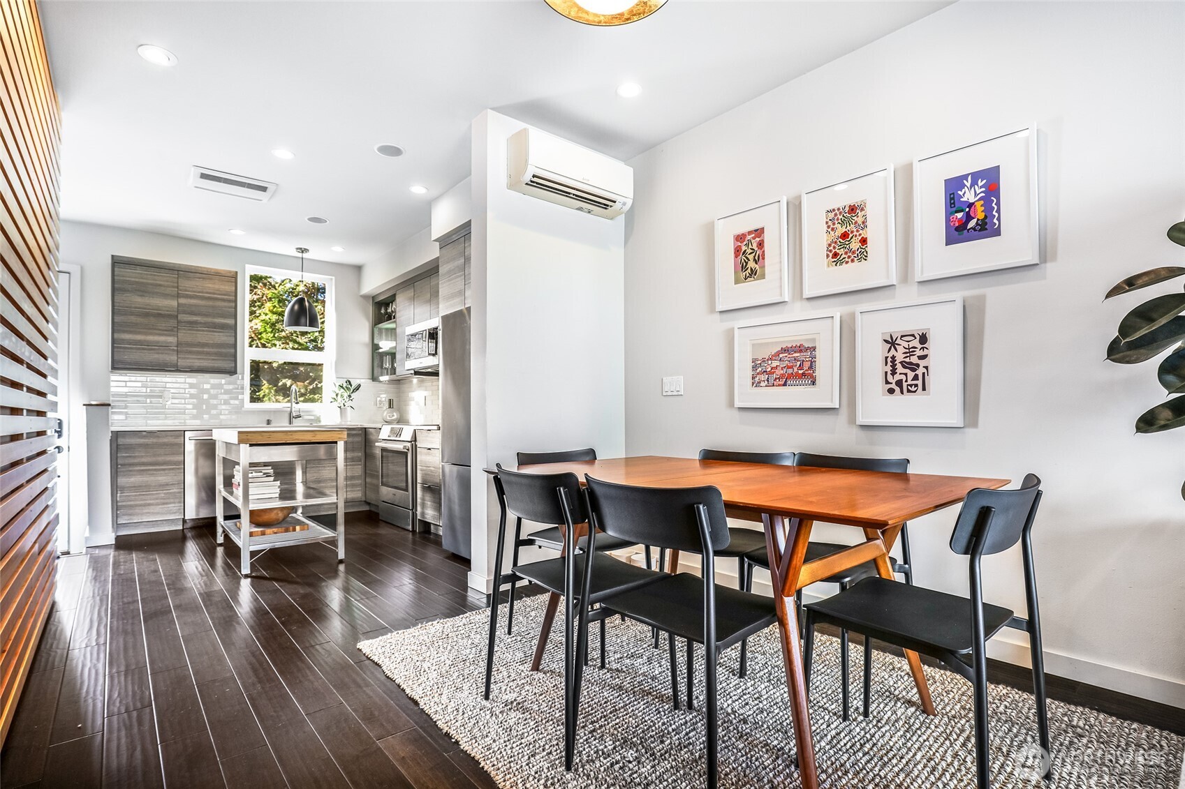 3220 Franklin Avenue E, Seattle, WA 98102