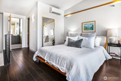 3220 Franklin Avenue E, Seattle, WA 98102 - Photo 7