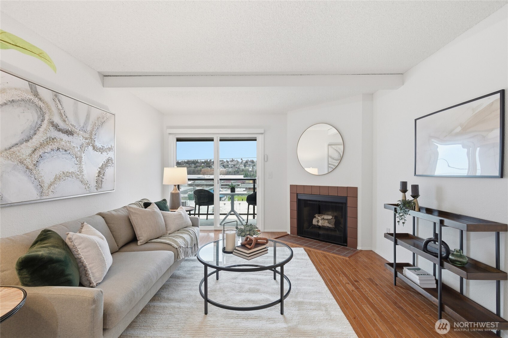 2034 14th Ave W #302, Seattle, WA 98119