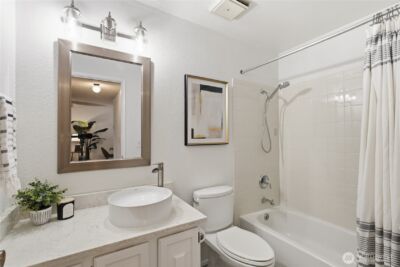 2034 14th Ave W #302, Seattle, WA 98119 - Photo 12