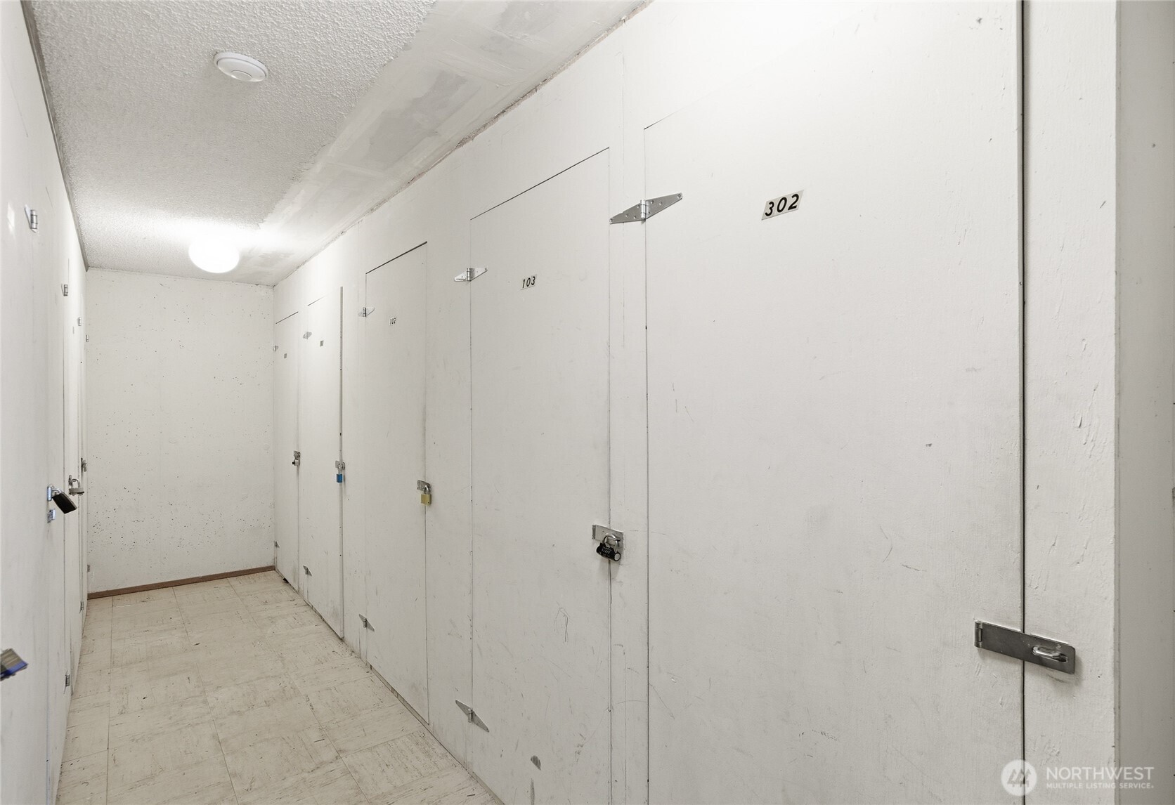 2034 14th Ave W #302, Seattle, WA 98119