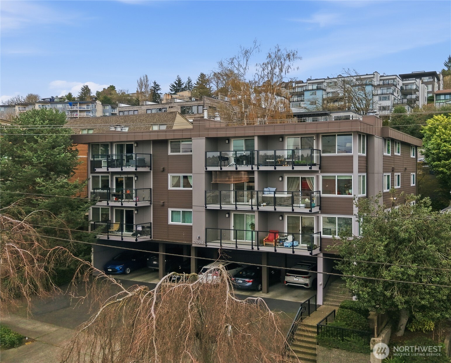 2034 14th Ave W #302, Seattle, WA 98119