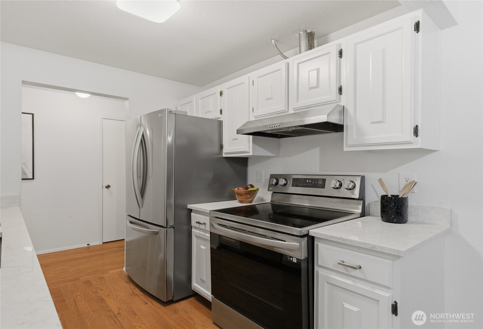 2034 14th Ave W #302, Seattle, WA 98119