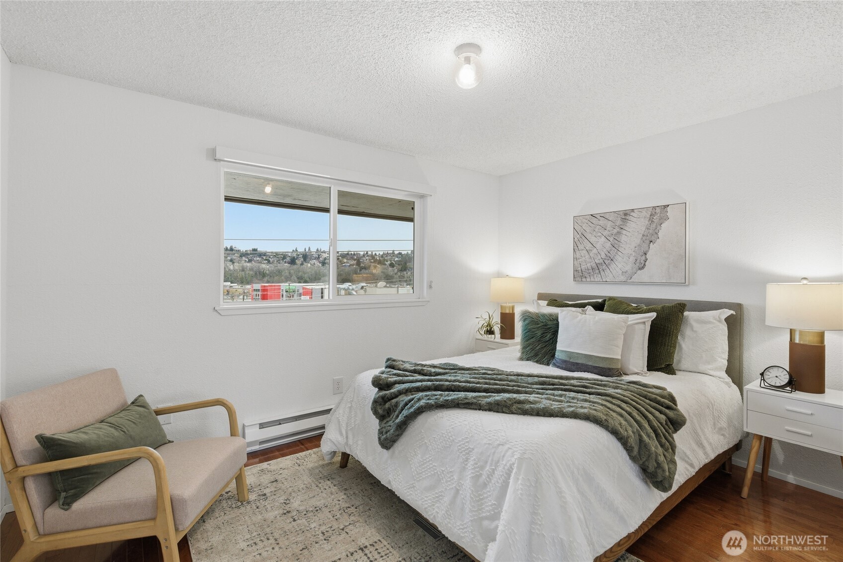 2034 14th Ave W #302, Seattle, WA 98119