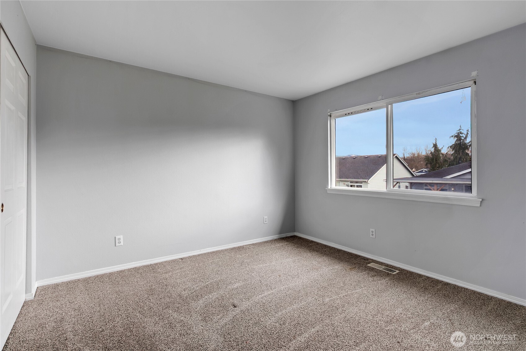 506 Belfair Court SW, Orting, WA 98360