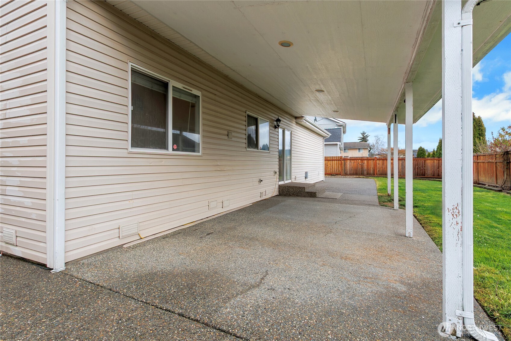 506 Belfair Court SW, Orting, WA 98360
