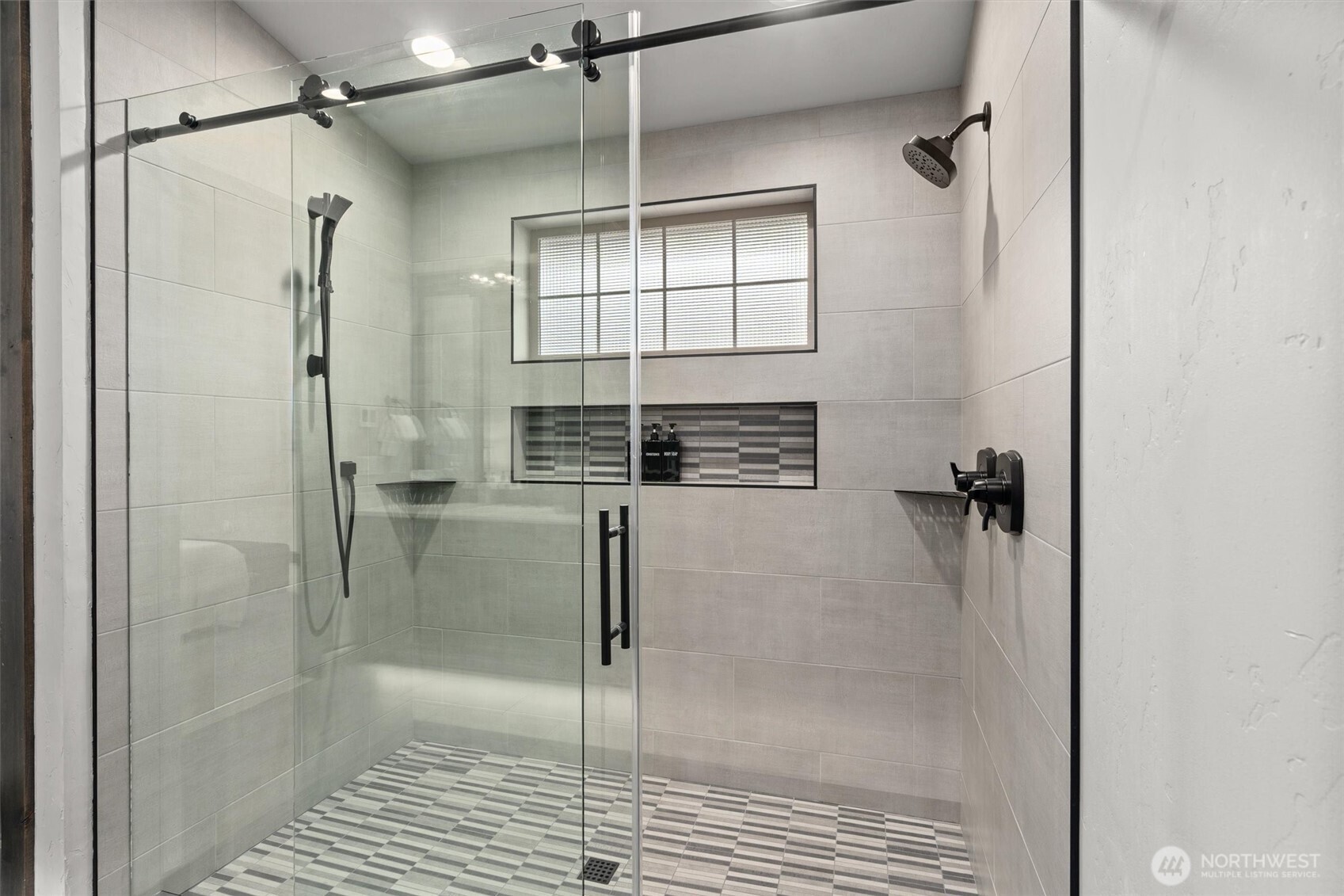 890 Larkspur Loop , Cle Elum, WA 98922