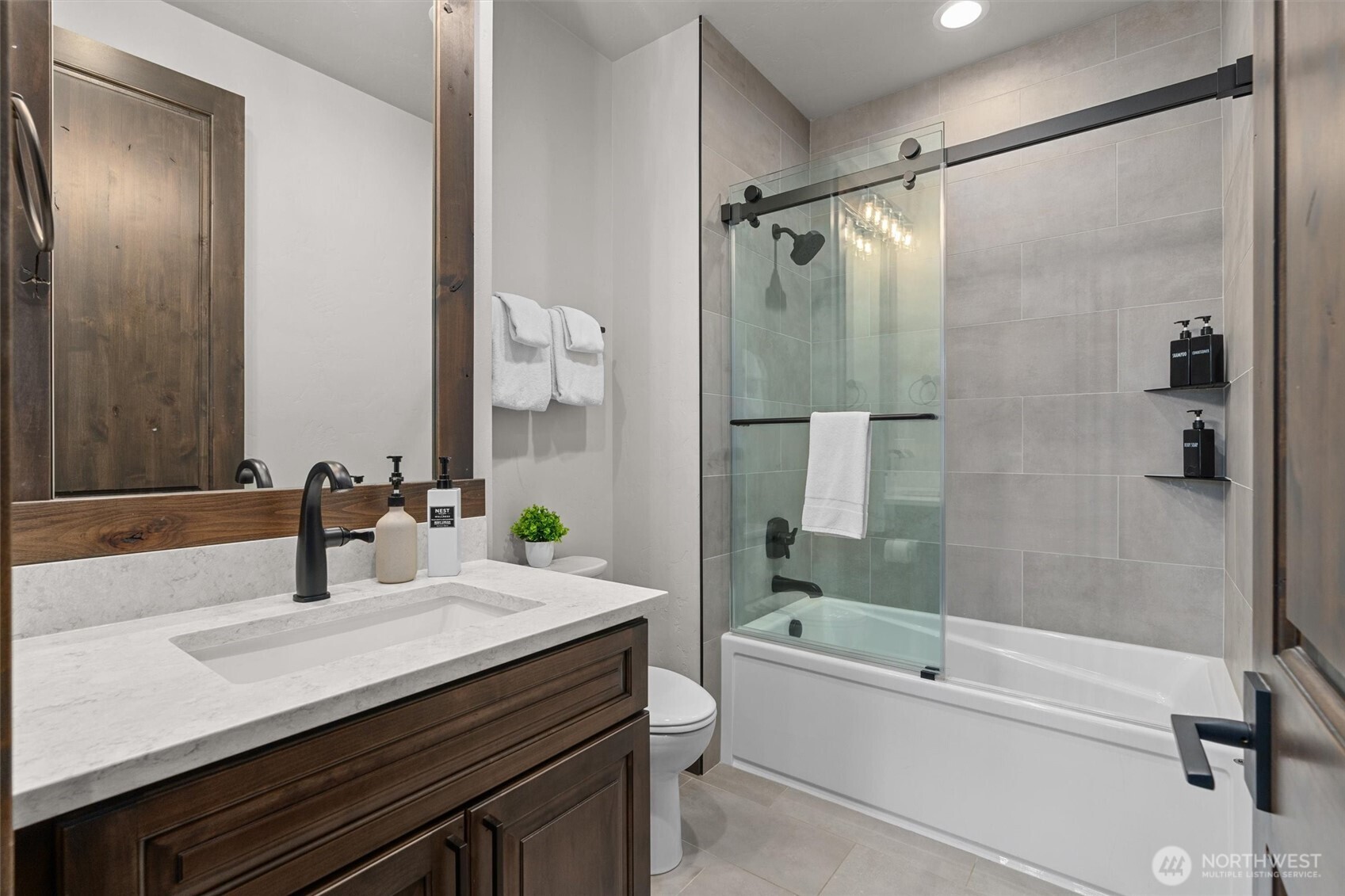 890 Larkspur Loop , Cle Elum, WA 98922