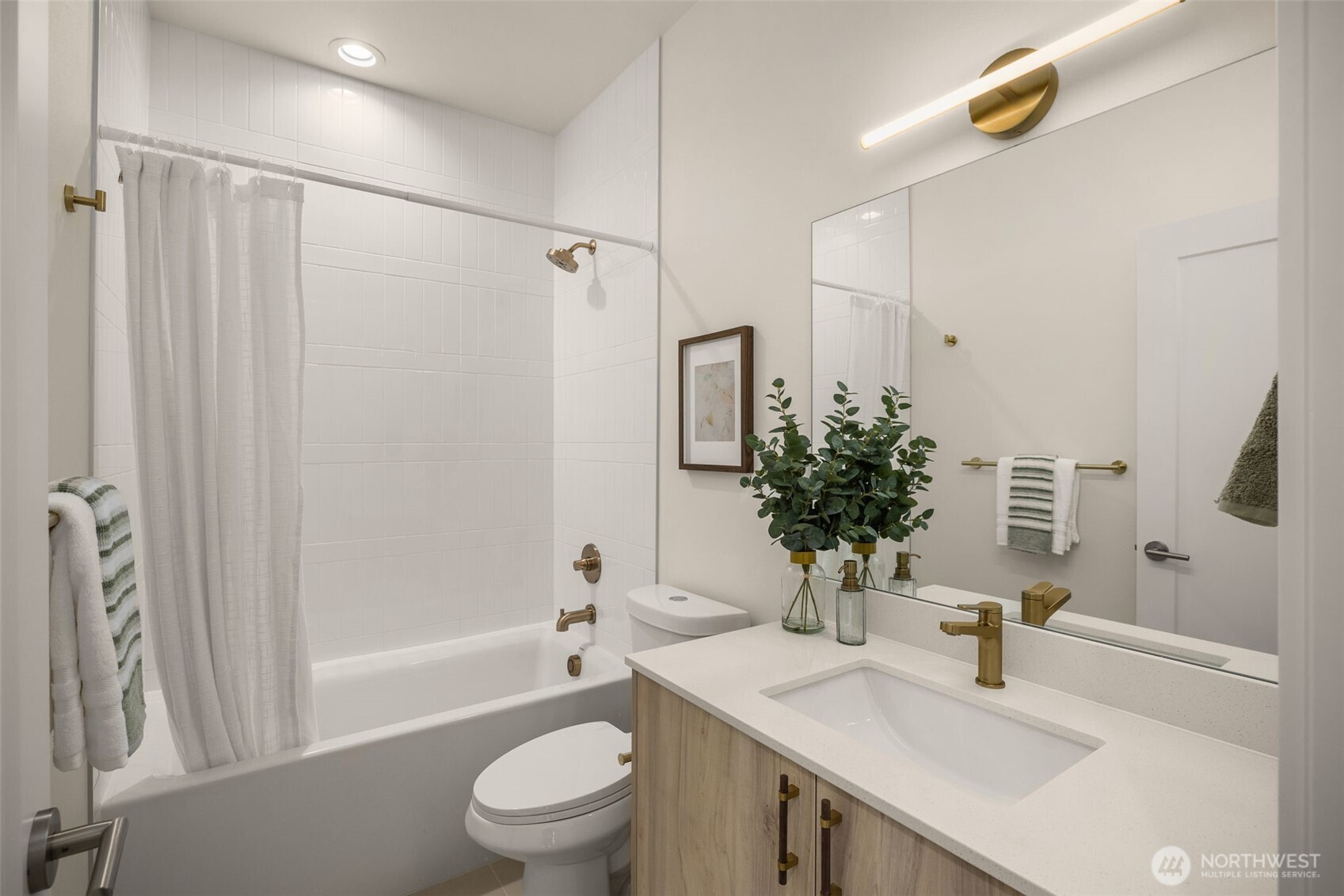 3920 S Juneau Street , Seattle, WA 98118