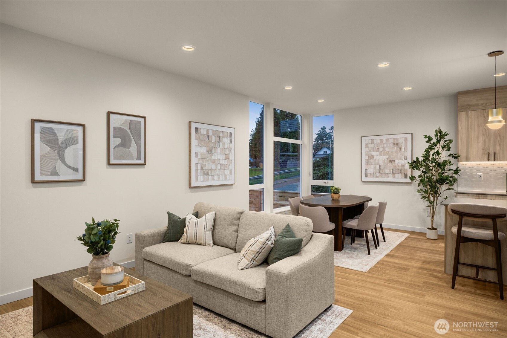 3920 S Juneau Street , Seattle, WA 98118