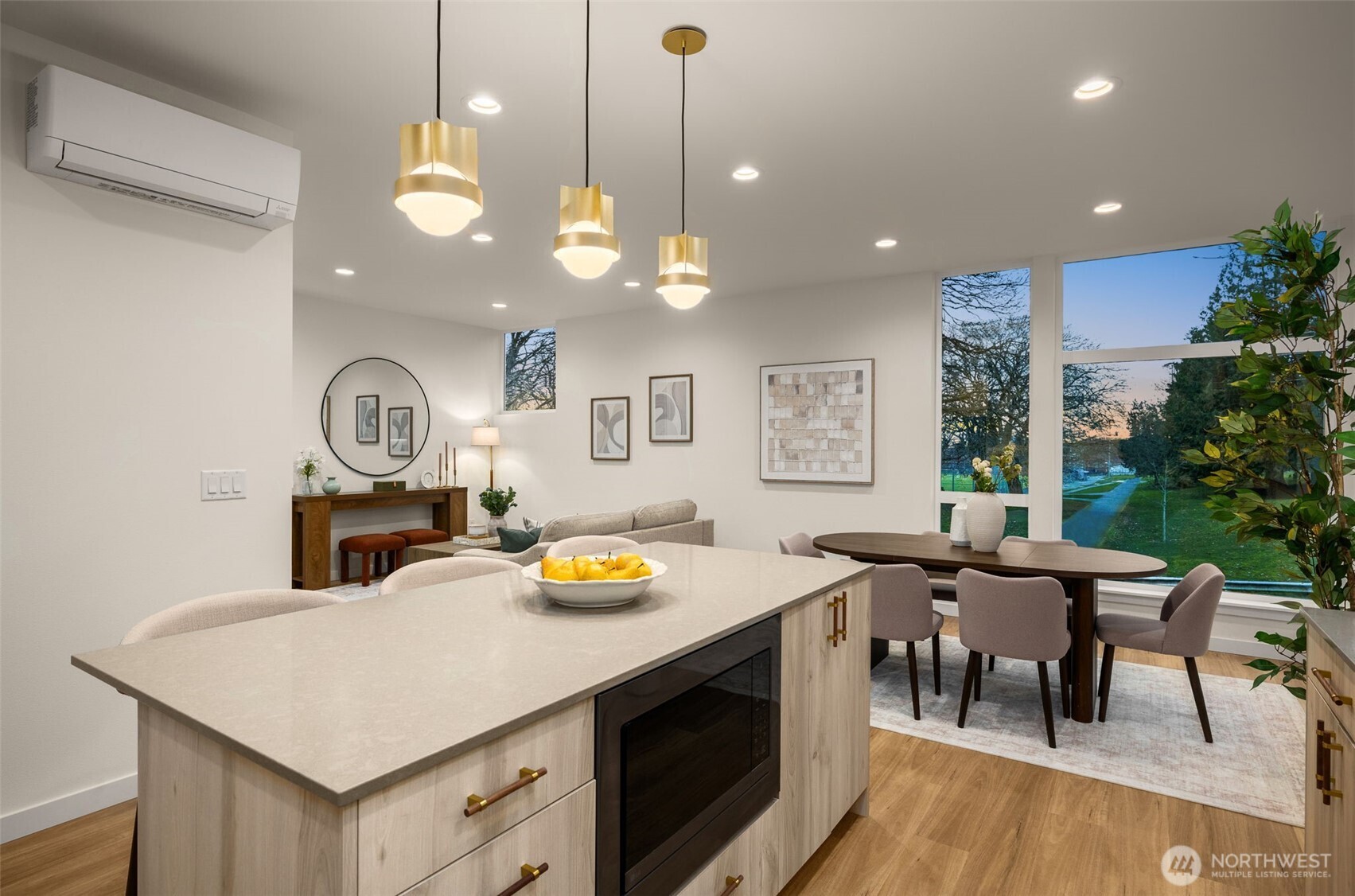 3920 S Juneau Street , Seattle, WA 98118