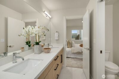 105 NW 39th Street #D, Seattle, WA 98107 - Photo 17