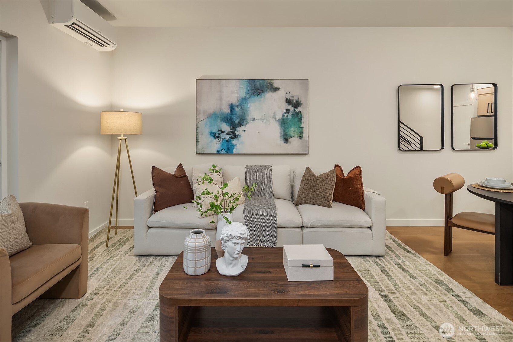 105 NW 39th Street #D, Seattle, WA 98107