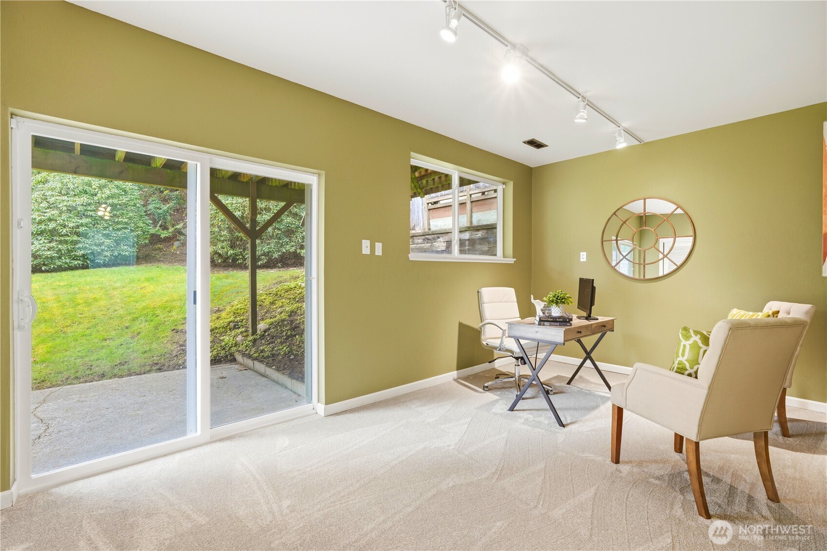 1229 NW 201st Street , Shoreline, WA 98177