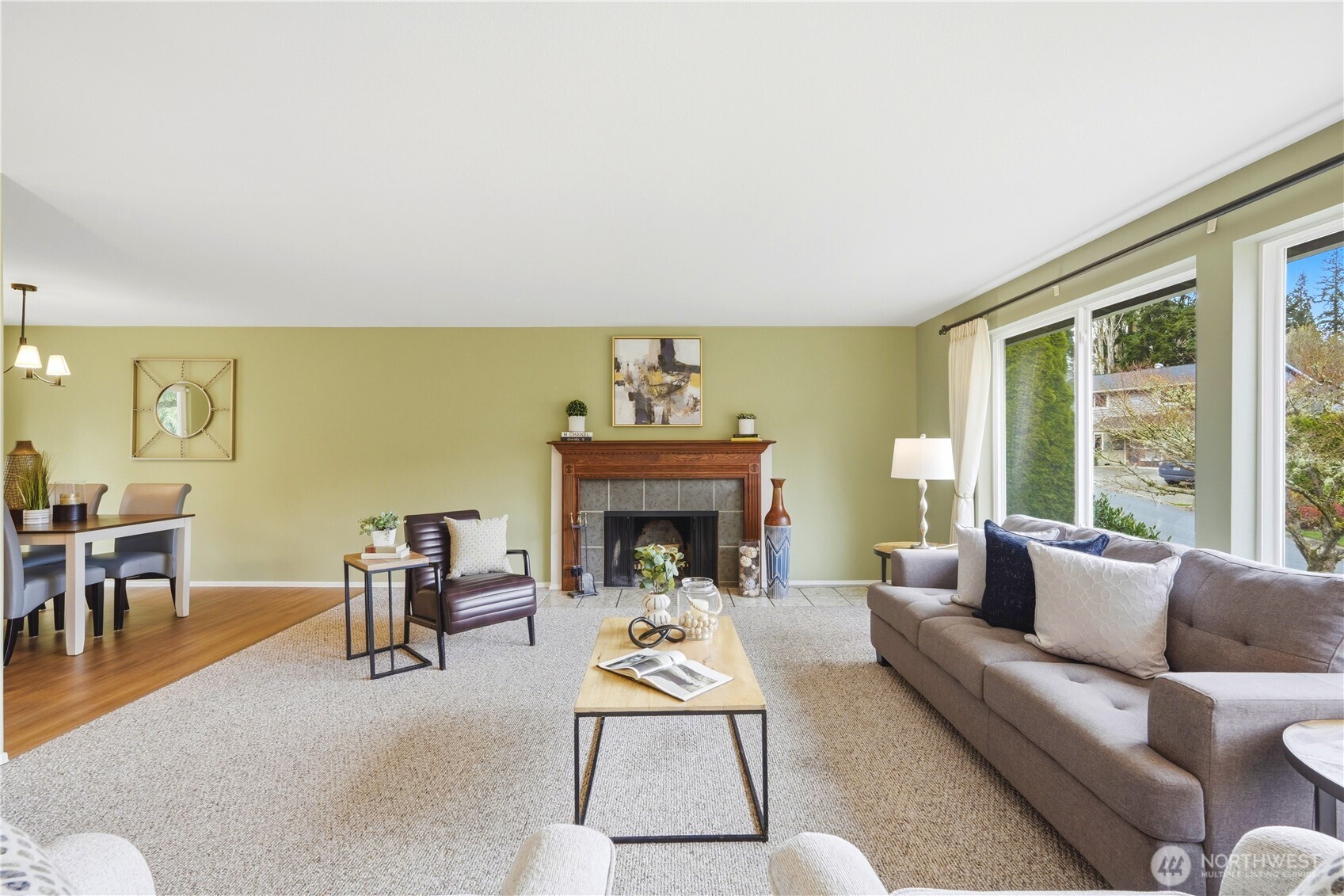 1229 NW 201st Street , Shoreline, WA 98177