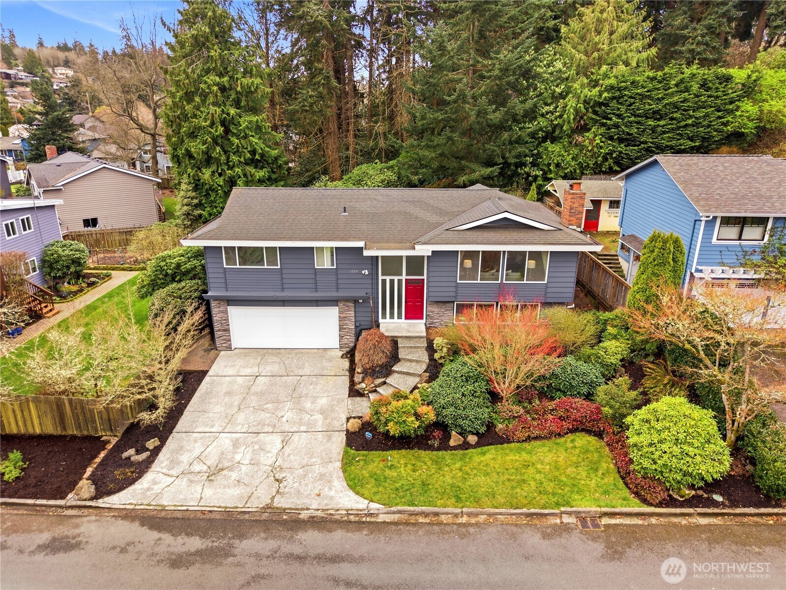 1229 NW 201st Street , Shoreline, WA 98177