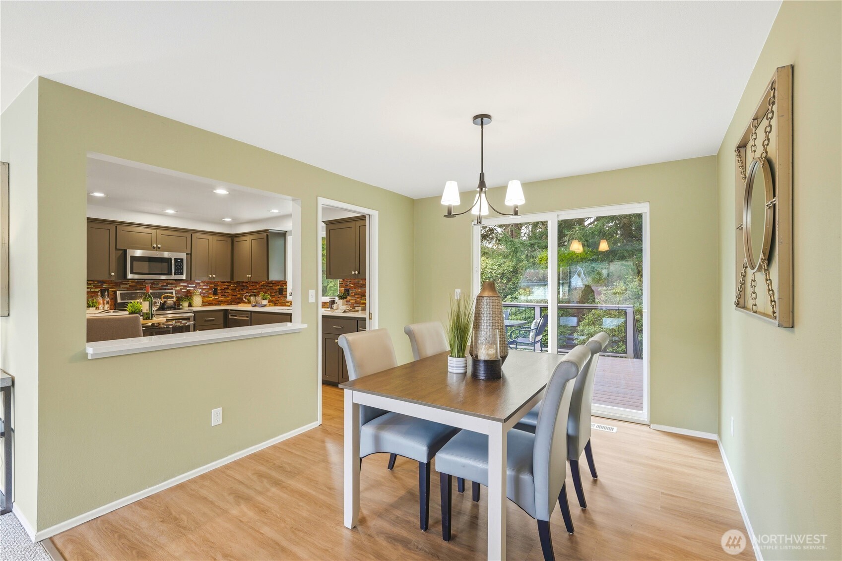 1229 NW 201st Street , Shoreline, WA 98177