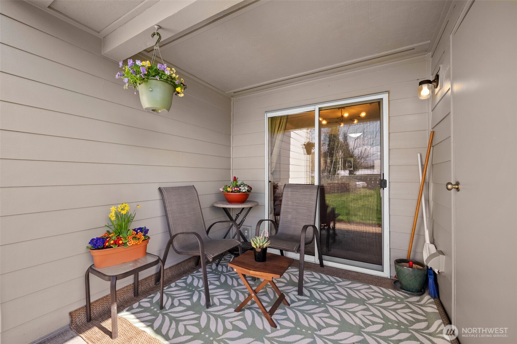 1835 S 286th Lane #R101, Federal Way, WA 98003-9284