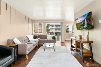 2031 NW 59th Street #101, Seattle, WA 98107 - Photo 6