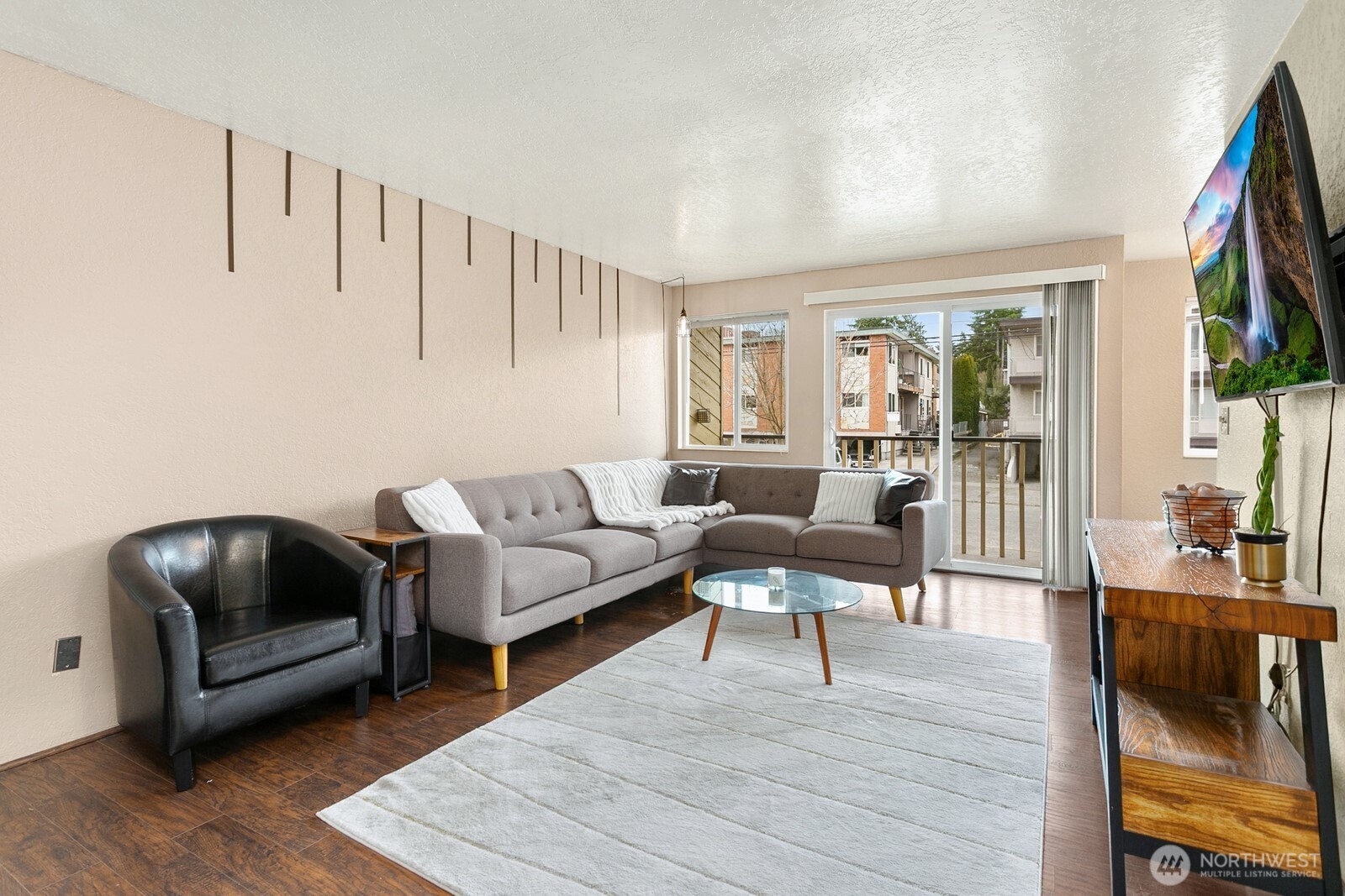 2031 NW 59th Street #101, Seattle, WA 98107