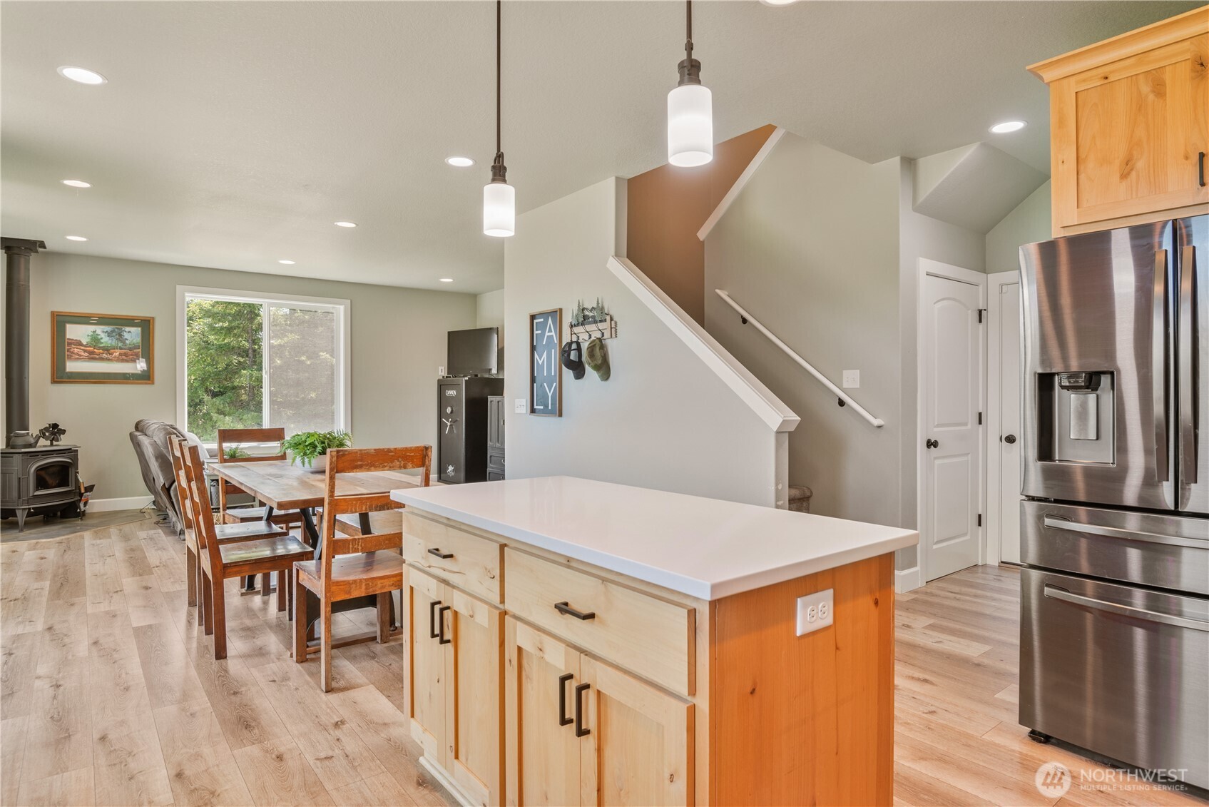 327 Parpala Road , Naselle, WA 98638