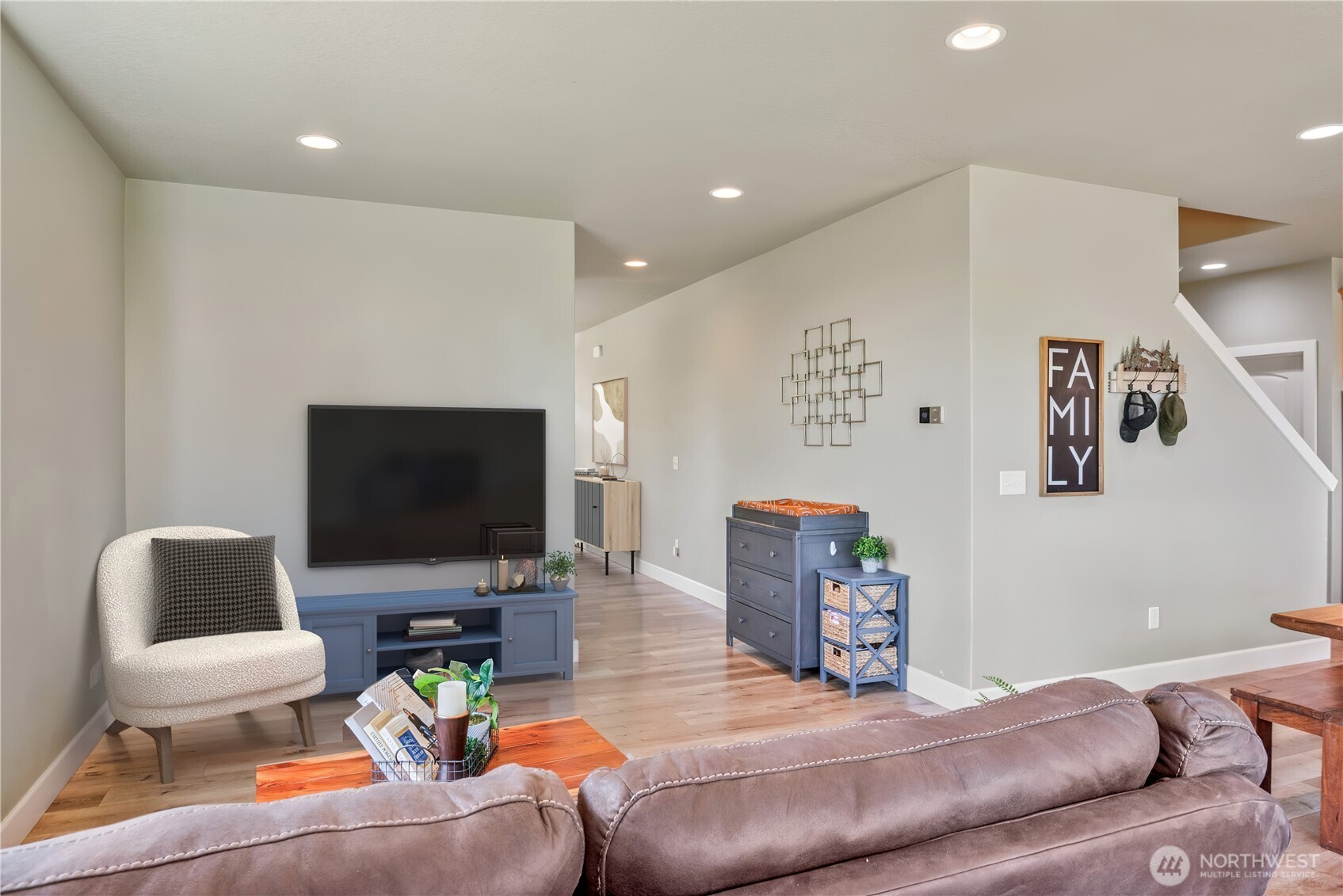 327 Parpala Road , Naselle, WA 98638