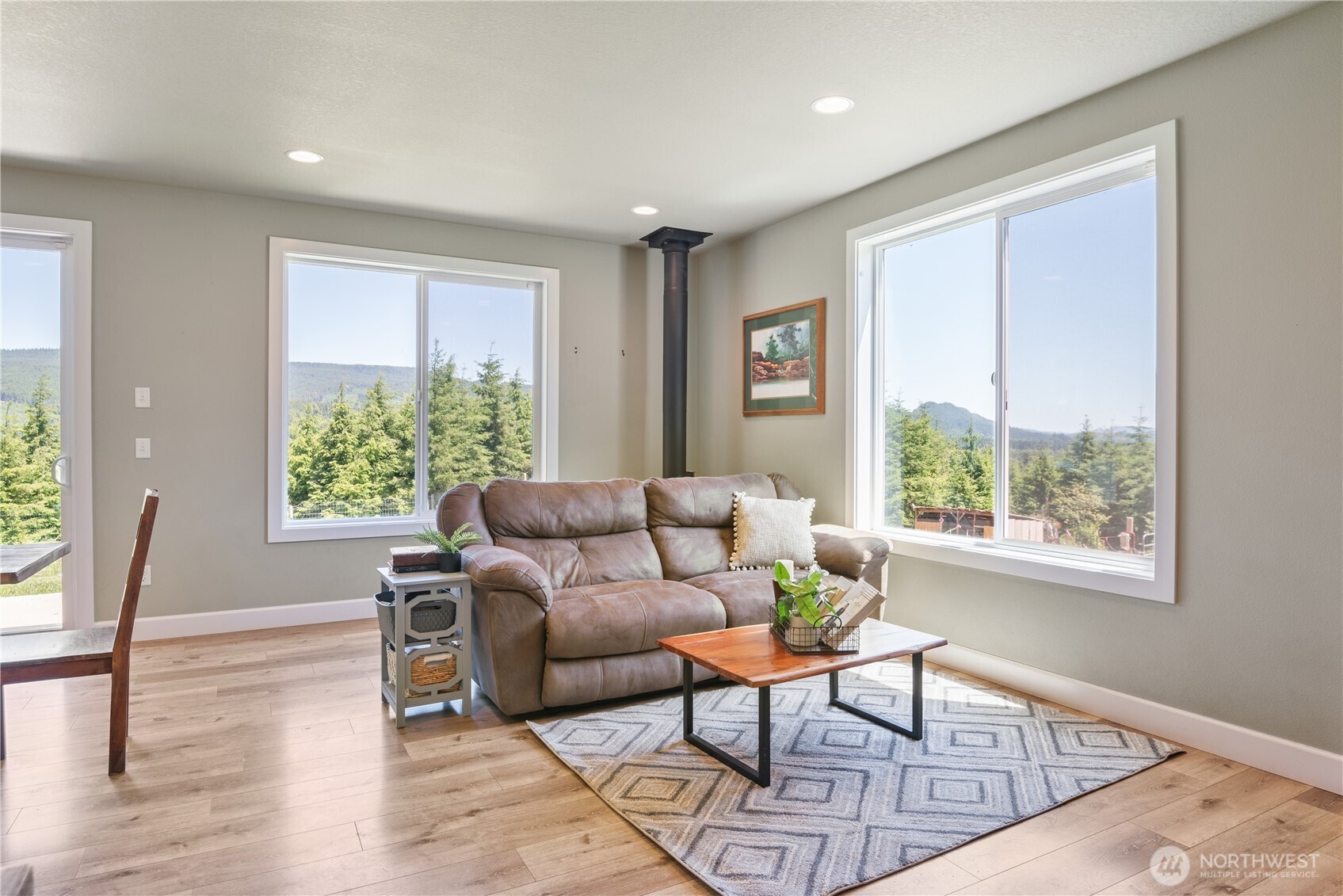 327 Parpala Road , Naselle, WA 98638