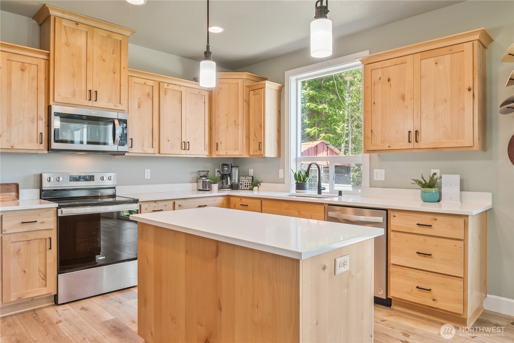 327 Parpala Road , Naselle, WA 98638