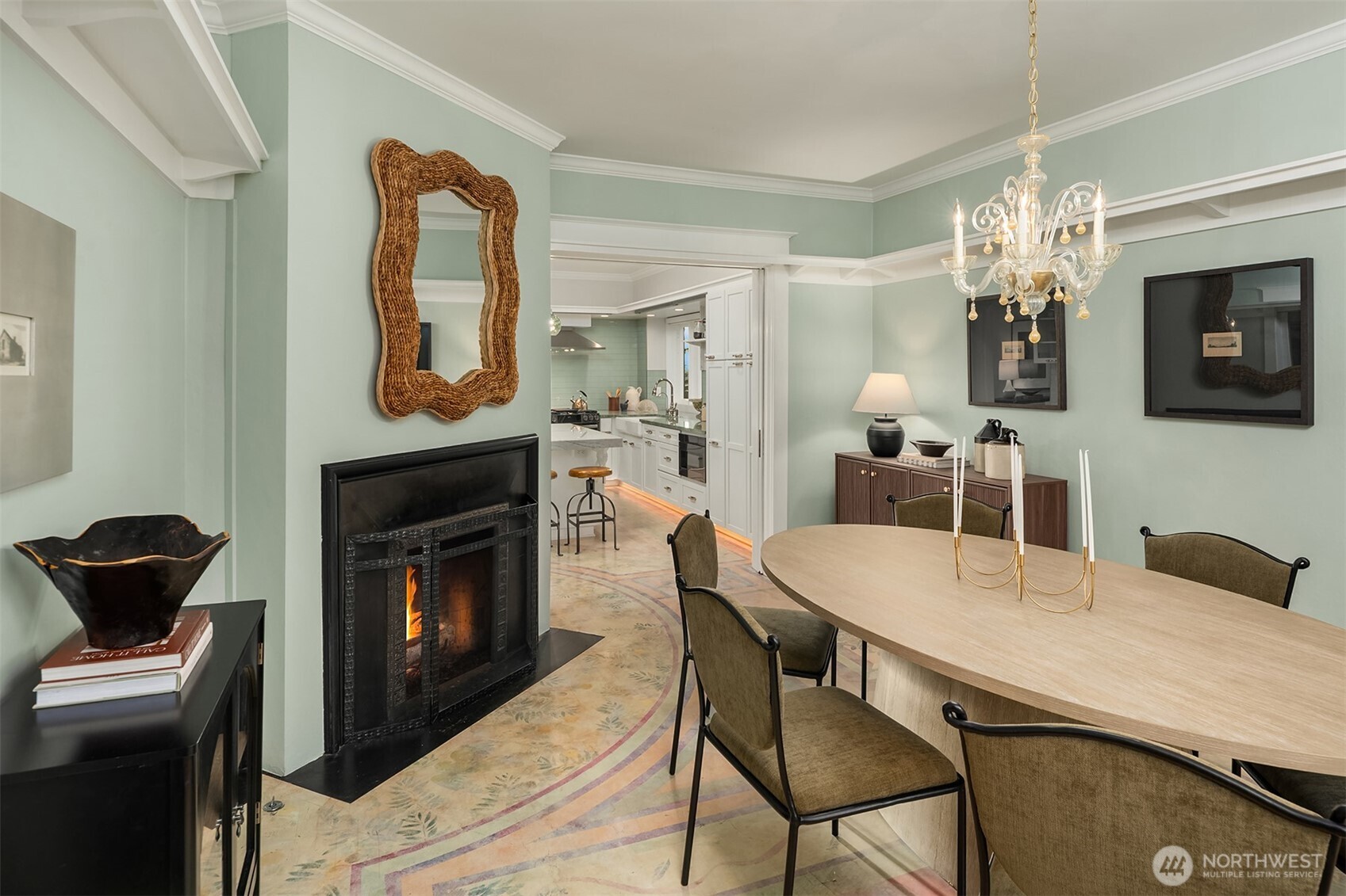 2307 Broadway E, Seattle, WA 98102