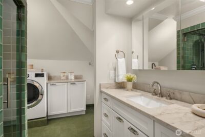 2307 Broadway E, Seattle, WA 98102 - Photo 26