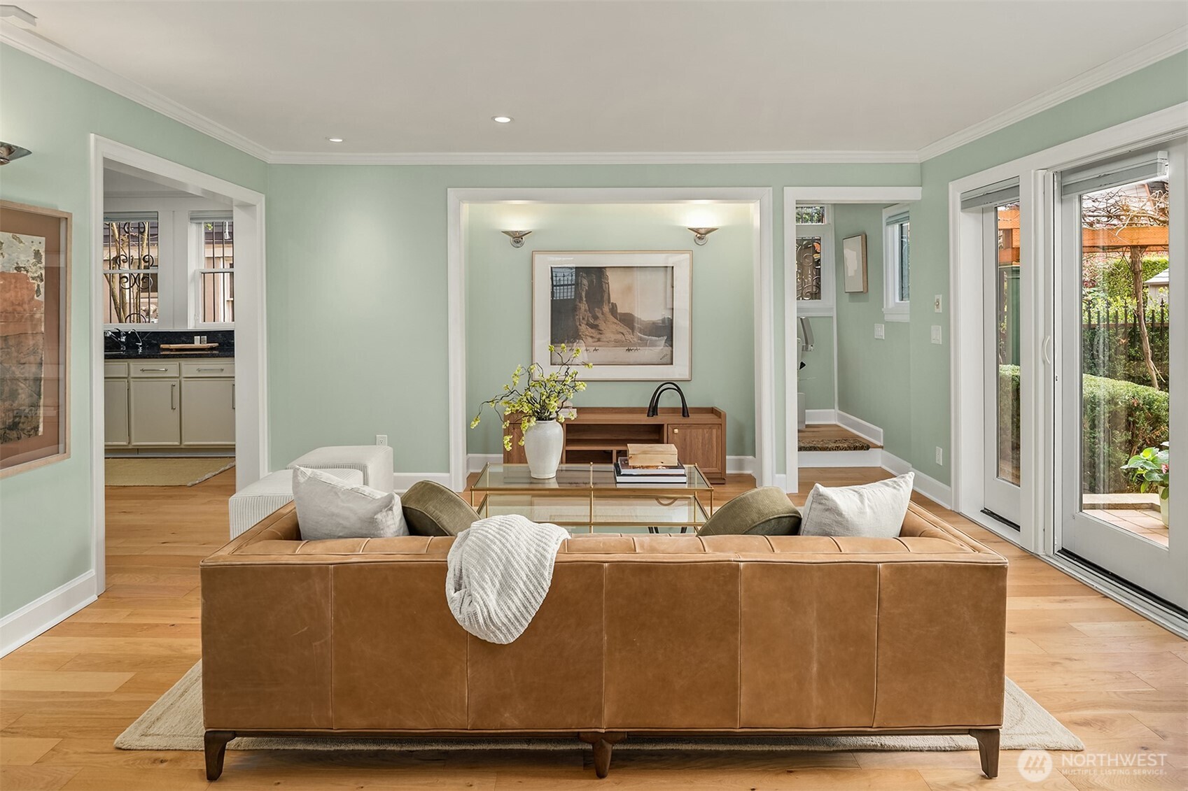 2307 Broadway E, Seattle, WA 98102